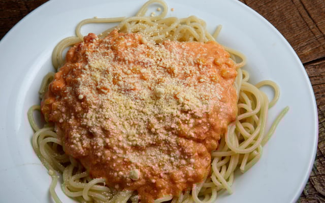 Macarrão com carne moída fácil e rápido