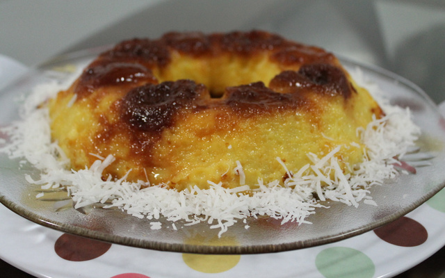 Pudim de leite condensado com leite de coco