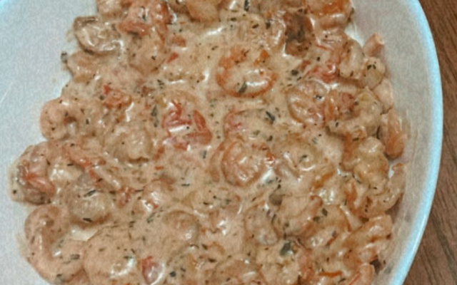 Strogonoff de camarão fácil