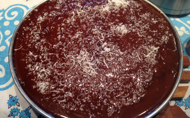 Cobertura de chocolate com creme de leite