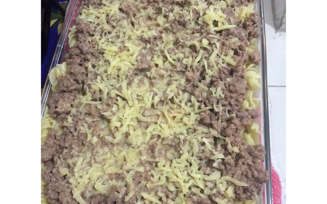 Macarrão com carne moída