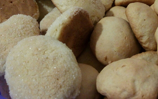 Biscoitos de farinha de trigo assados