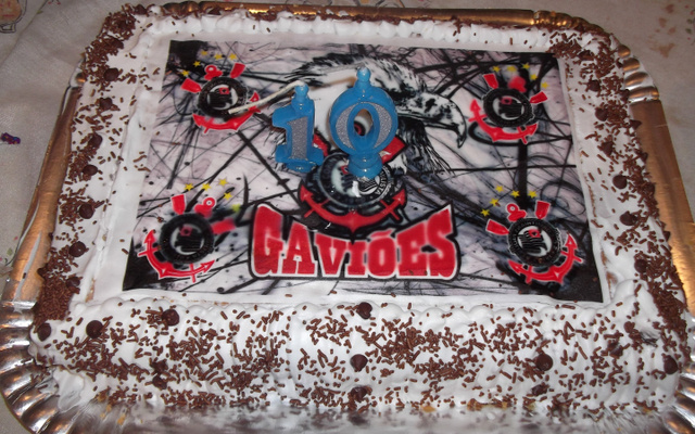 Bolo de aniversário com papel de arroz