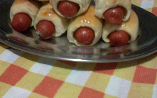 Enroladinhos de salsicha (assado)