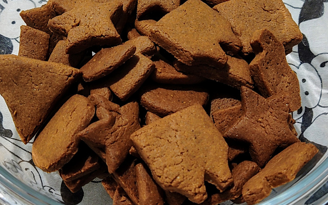 Biscoito amanteigado de chocolate com canela