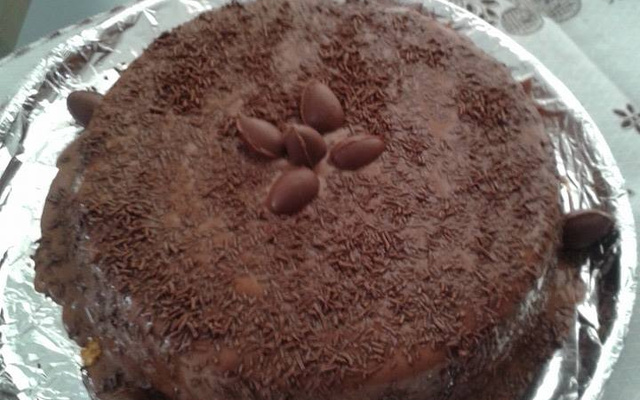 Bolo de cenoura na panela de pressão elétrica