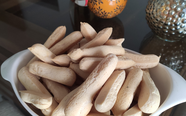 Biscoito de polvilho assado (o verdadeiro biscoito mineiro)