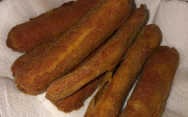 Salsicha à milanesa