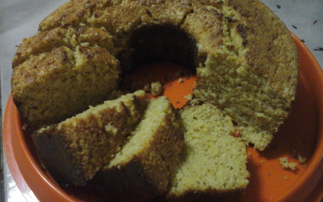 Bolo de milho com coco