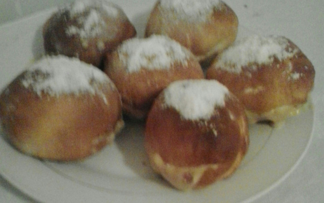 Sonho de creme (assado)