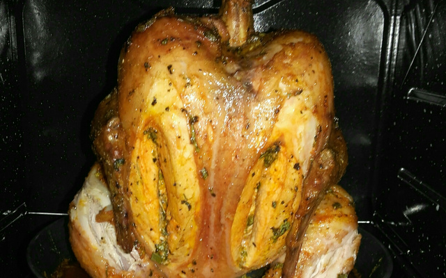 Frango assado no forno, com cerveja