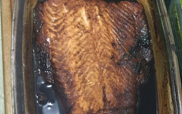 Salmão ao molho shoyu