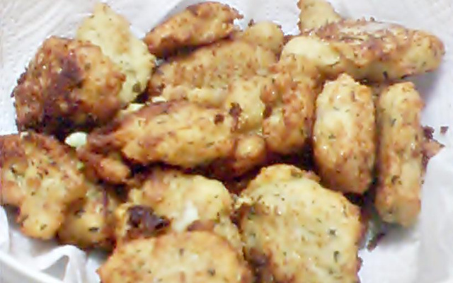 Bolinho de arroz com mussarela