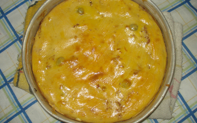 Torta salgada de Calabresa e Palmito