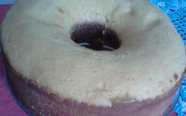 Bolo de fubá (massa cozida)