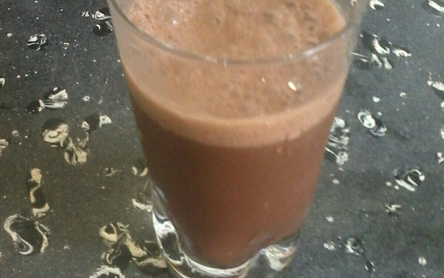 Leite com Nescau meio amargo