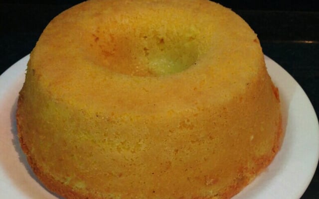 Bolo de fubá cremoso