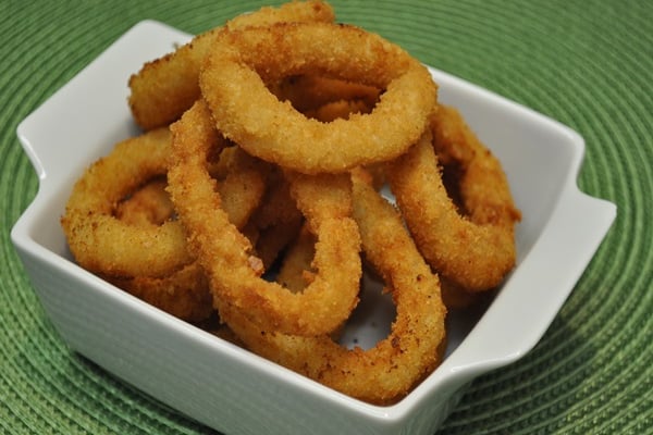 Aneis de cebola crocantes