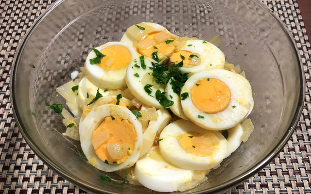 Salada de ovos gelados