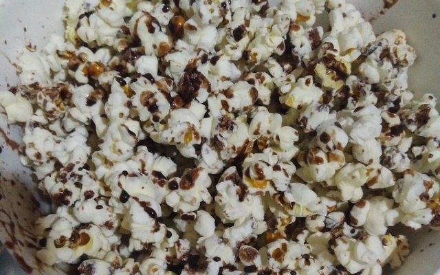 Pipoca doce de chocolate