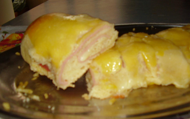 Joelhão ou bauru da Tia Line (massa de joelho)