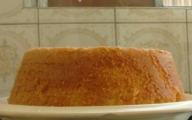 Bolo de milho de lata no liquidificador