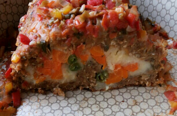 Rocambole de lentilha recheado (vegan)