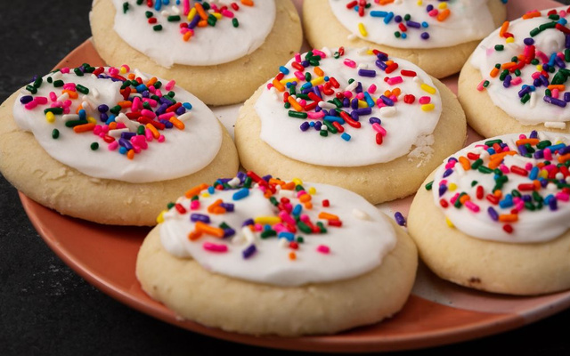 Bolacha com cobertura de  glacê