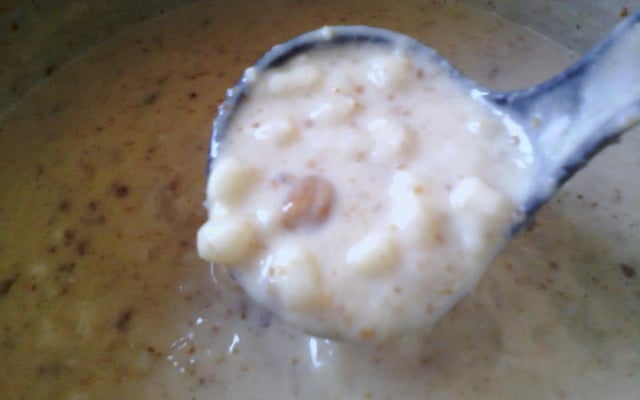 Canjica com amendoim