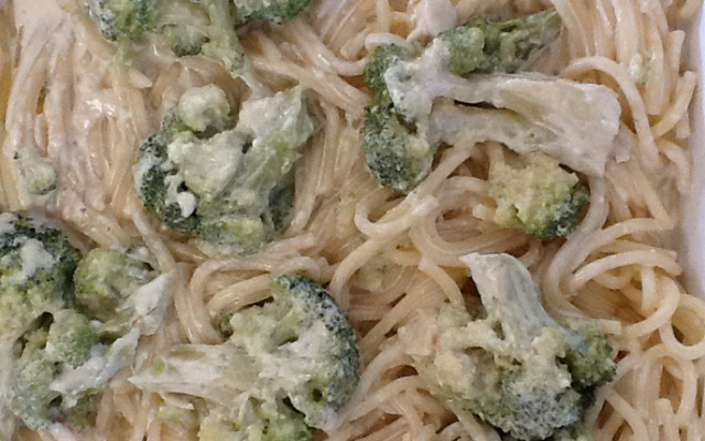 Macarrão com brócolis