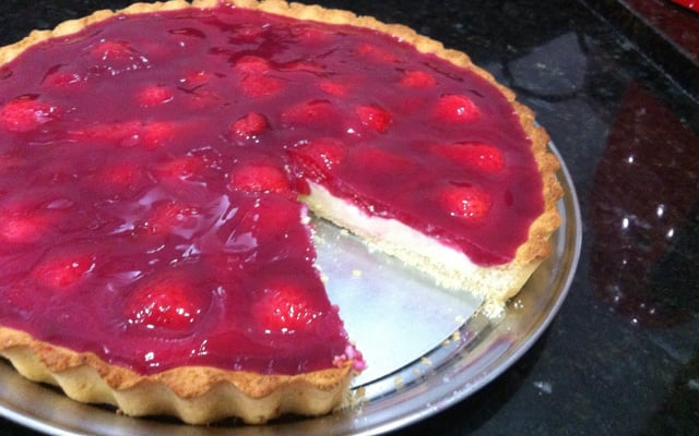 Torta de morango da padaria