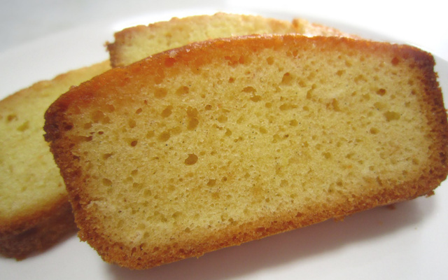 Bolo de leite condensado fácil