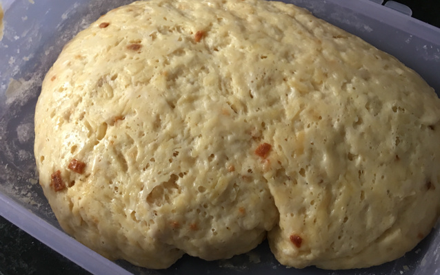 Pão de cebola da Bia