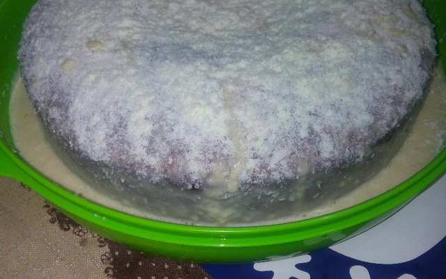 Bolo vulcão de leite ninho