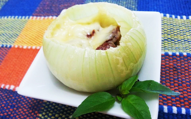 Cebola recheada (sem lactose)
