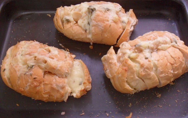 Creme de alho (pão de alho)