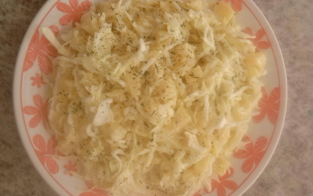 Salada de repolho e abacaxi