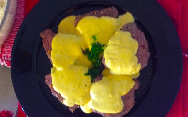 Filé mignon ao molho de mostarda