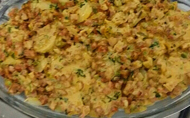 Receita de braisé (batatas ao molho de linguiça com manjericão)