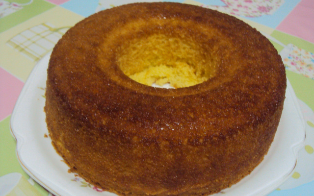 Bolo fácil de laranja sem glúten