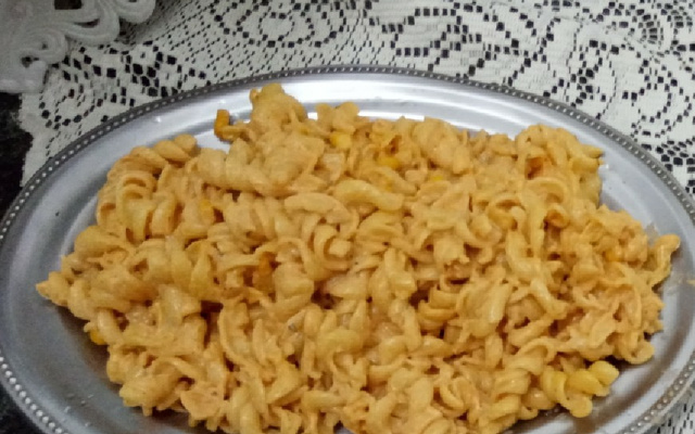 Macarrão ao creme de leite