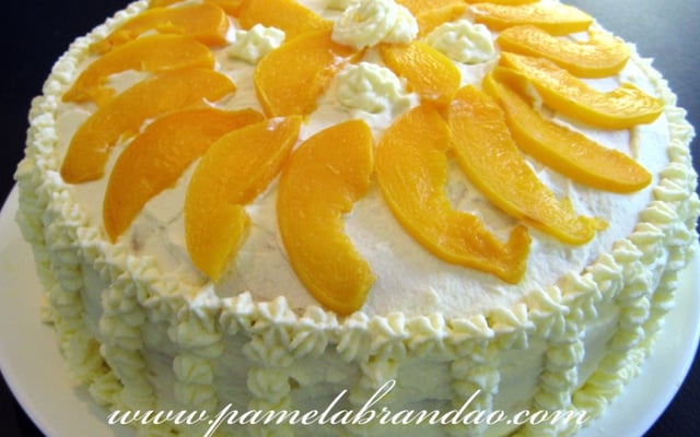 Bolo de pêssego gelado