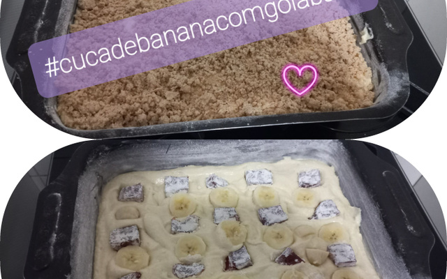 Cuca de goiabada e banana