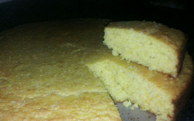 Bolo de milho com coco
