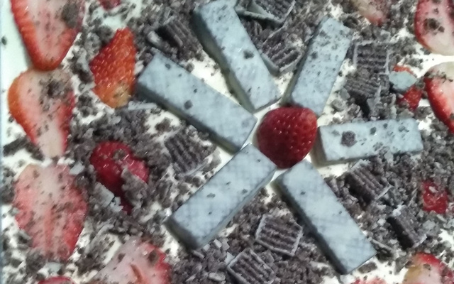 Torta de bolacha com bis