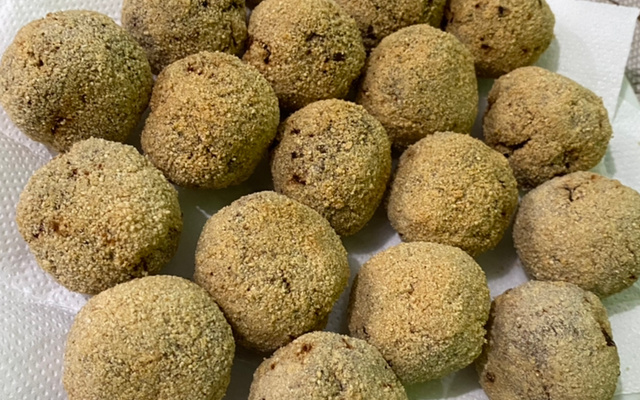 Bolinho Japonês de Carne