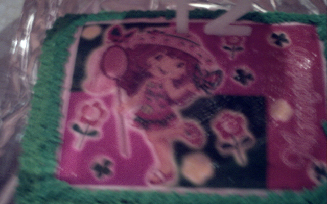 Bolo de aniversário com papel de arroz