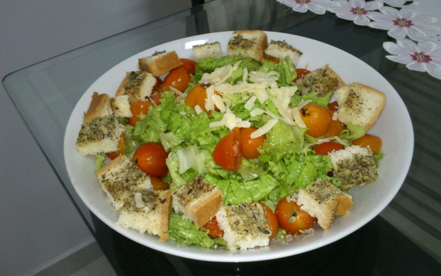 Salada caesar