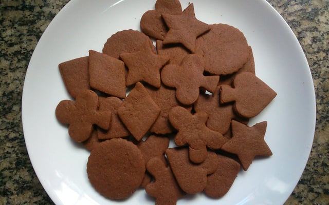 Biscoito amanteigado de chocolate com canela