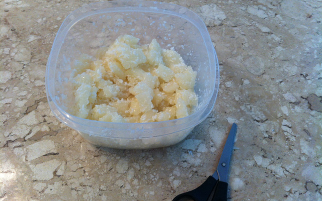 Bala de coco gelada da Vó Nair